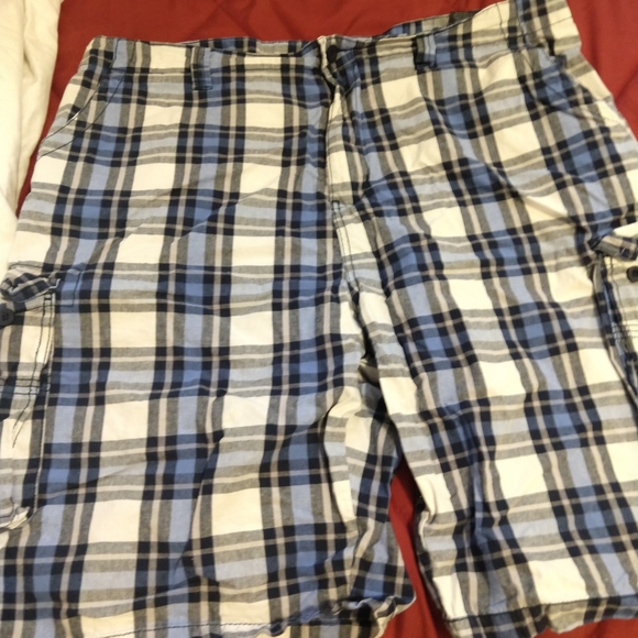 Huge selection of Men's shorts (40/42, 3x/4x) - Picture 11 of 15